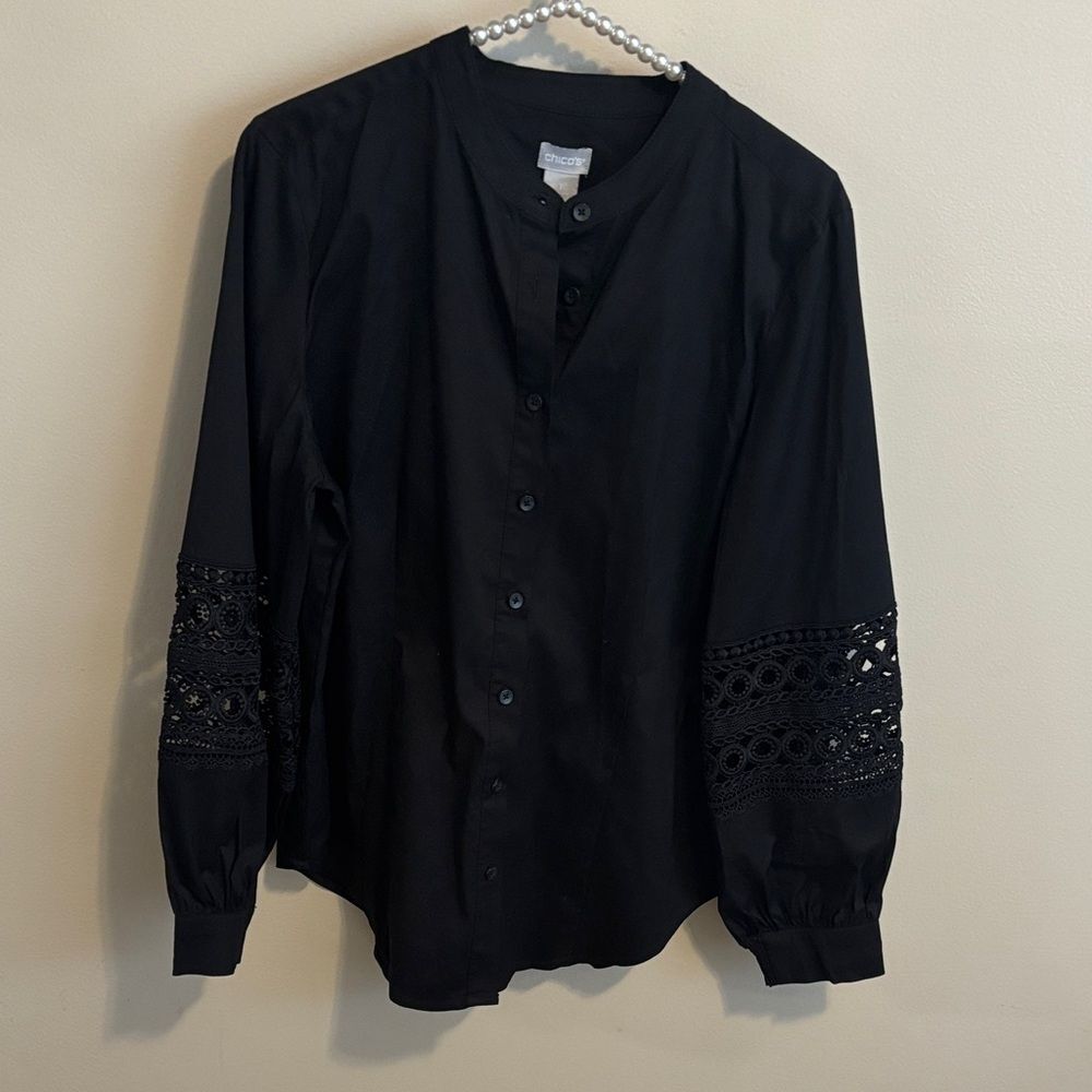 Chico's Black Blouse Womens Size 1 Medium Lace Crochet Sleeve Button Up Shirt